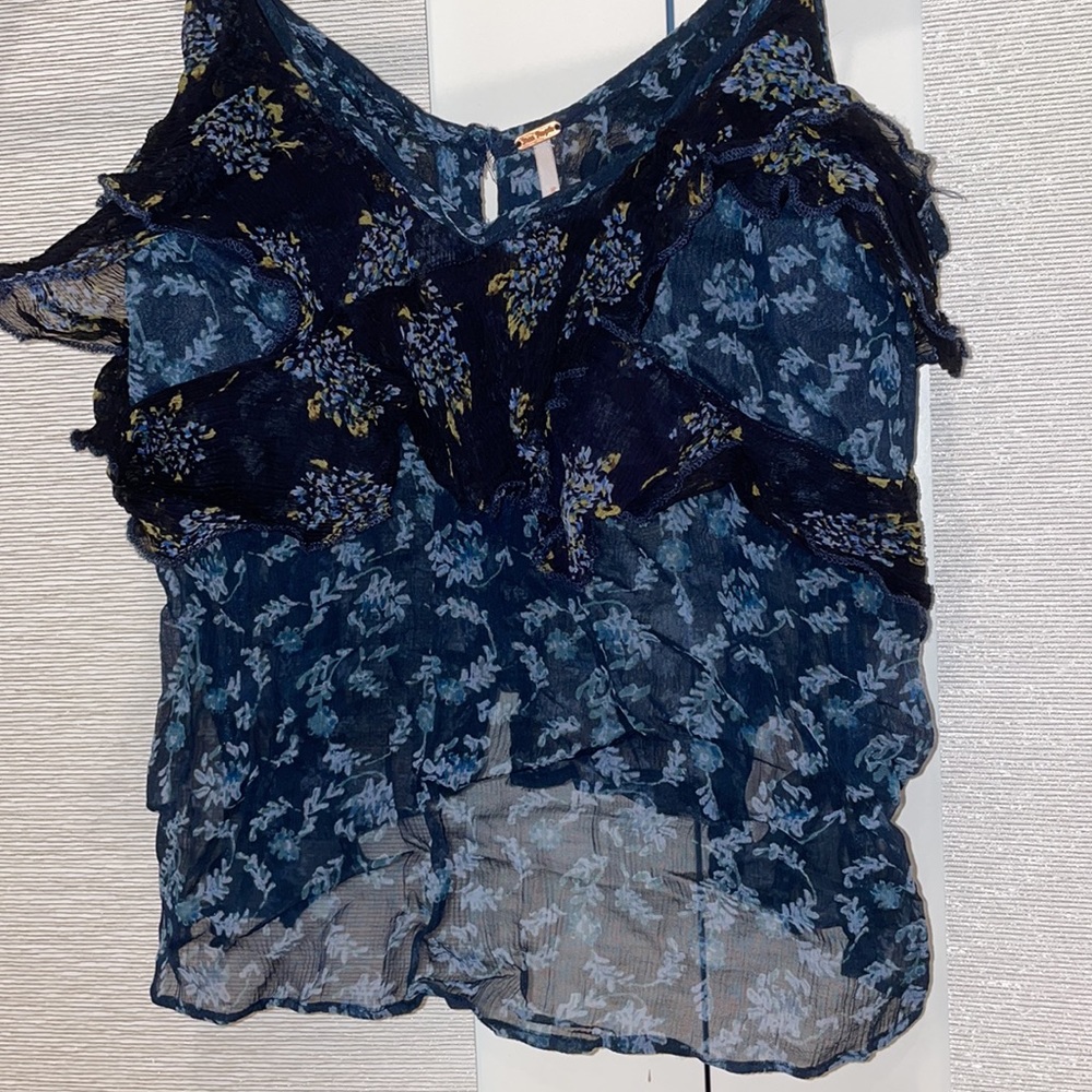FREE PEOPLE BLOUSE!